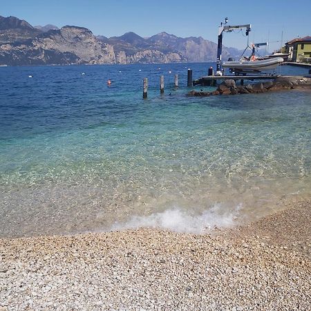 Hotel Danieli La Castellana Lago Di Garda 브렌조네 술 가르다 외부 사진