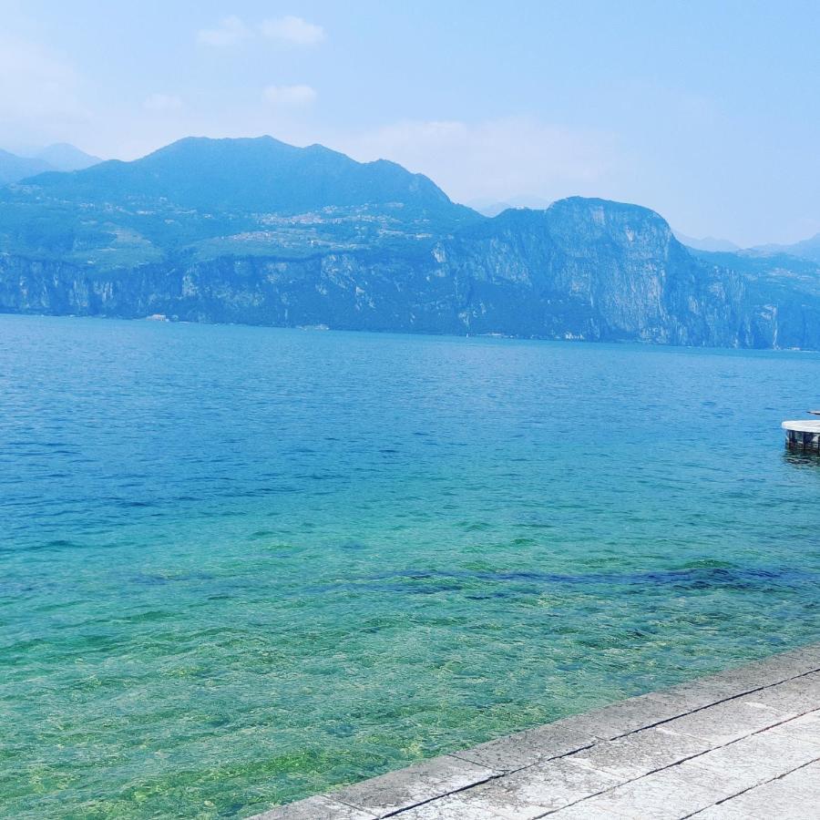 Hotel Danieli La Castellana Lago Di Garda 브렌조네 술 가르다 외부 사진