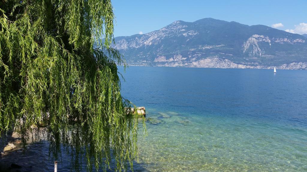 Hotel Danieli La Castellana Lago Di Garda 브렌조네 술 가르다 외부 사진