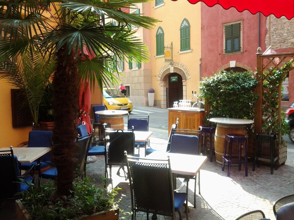 Hotel Danieli La Castellana Lago Di Garda 브렌조네 술 가르다 외부 사진